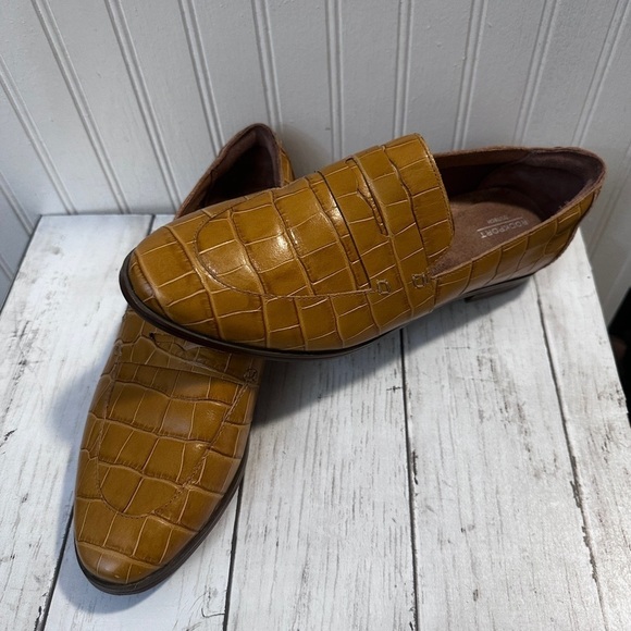 Rockport Women’s Total Motion Croc-Embossed Loafers Tan Leather Size 9 - Picture 7 of 15